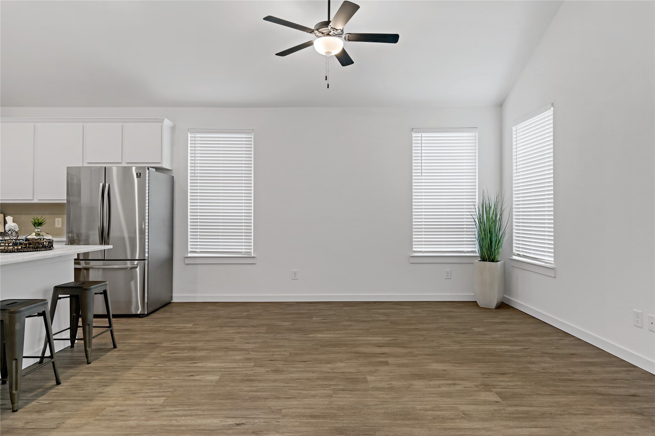 1303 S Bells Drive – photo 5