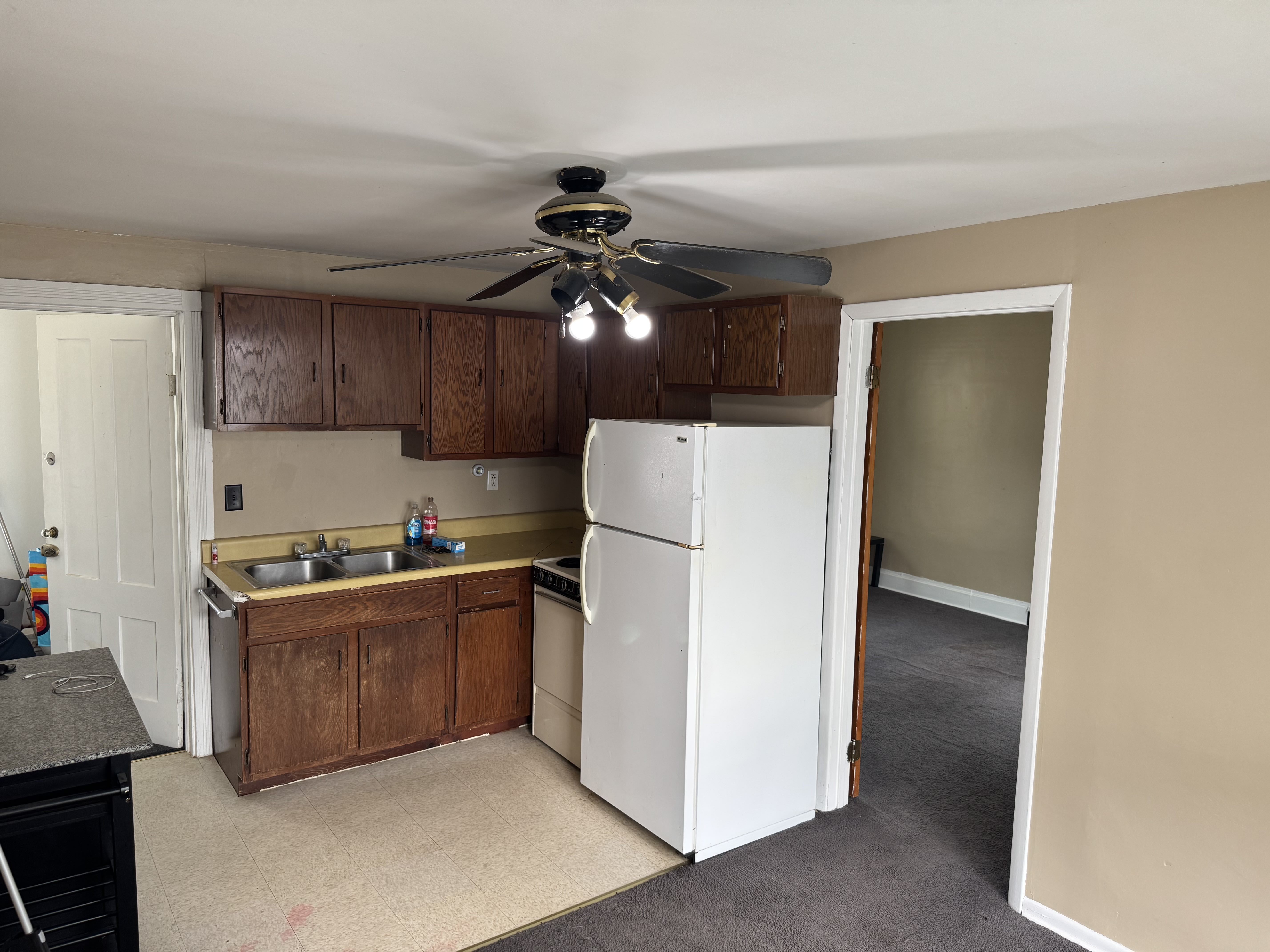 125 Benham St – photo 3