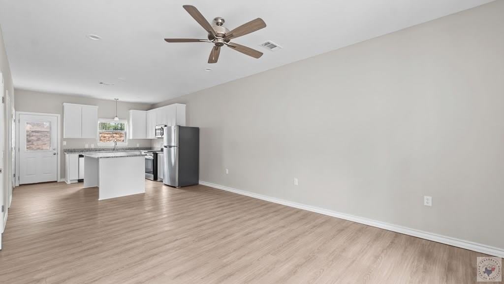 5201 Lionel Ave – photo 3