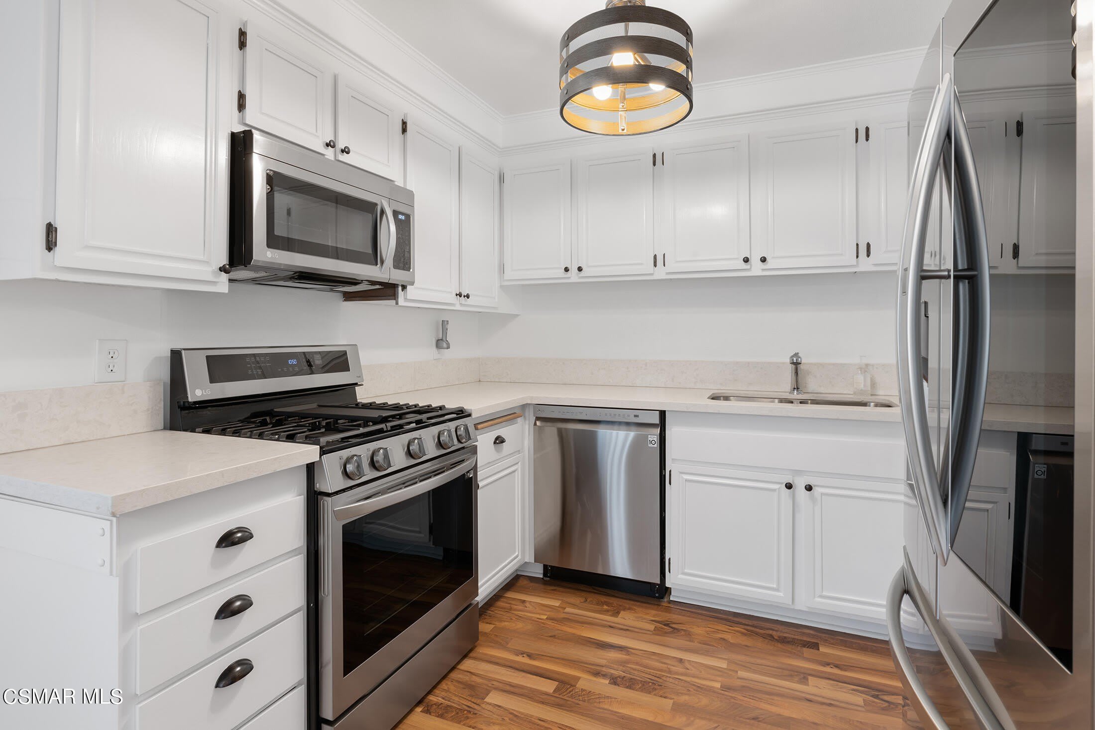 7137 Shoup Avenue – photo 1
