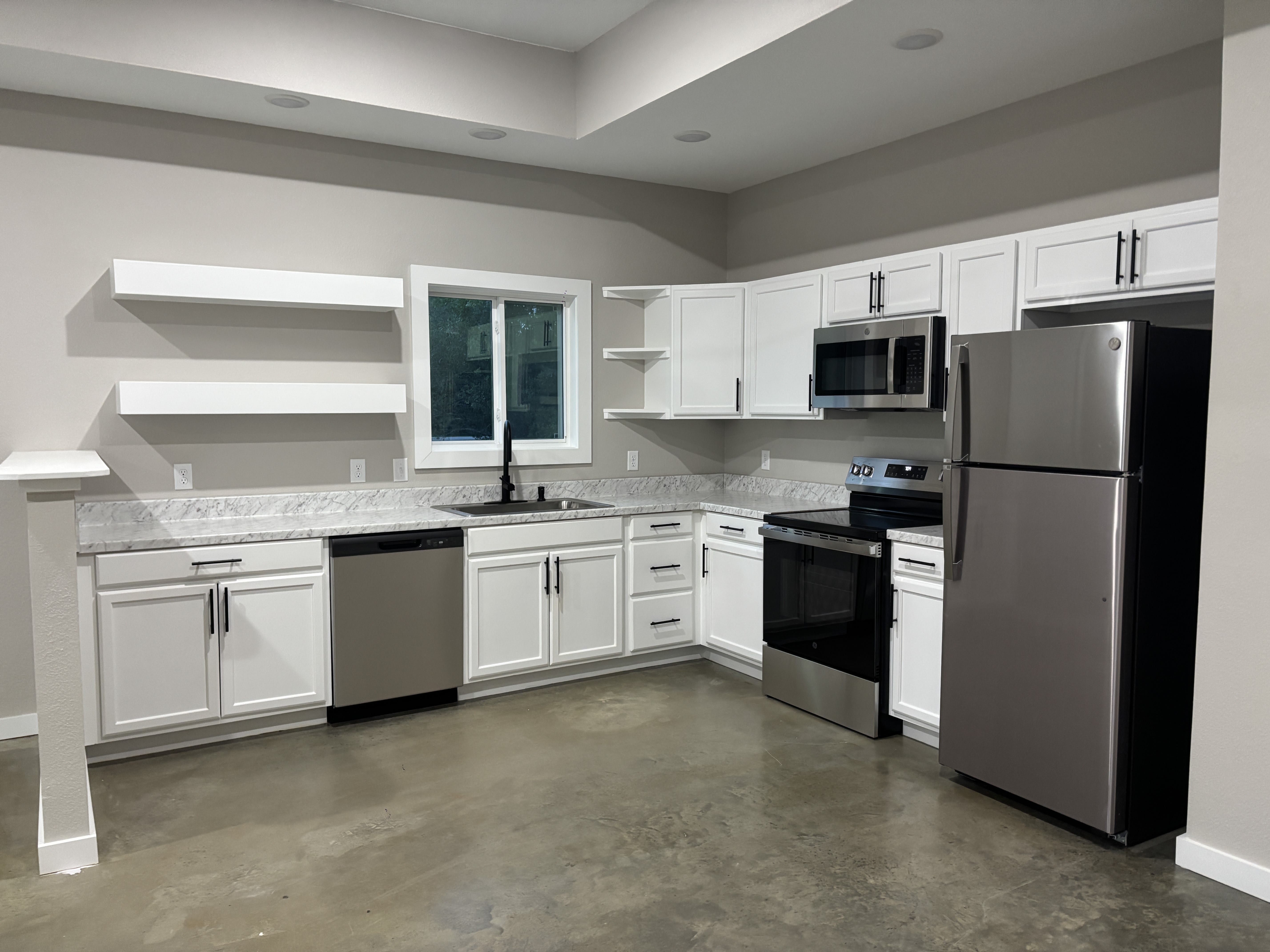 1408 Esplanade St – photo 4