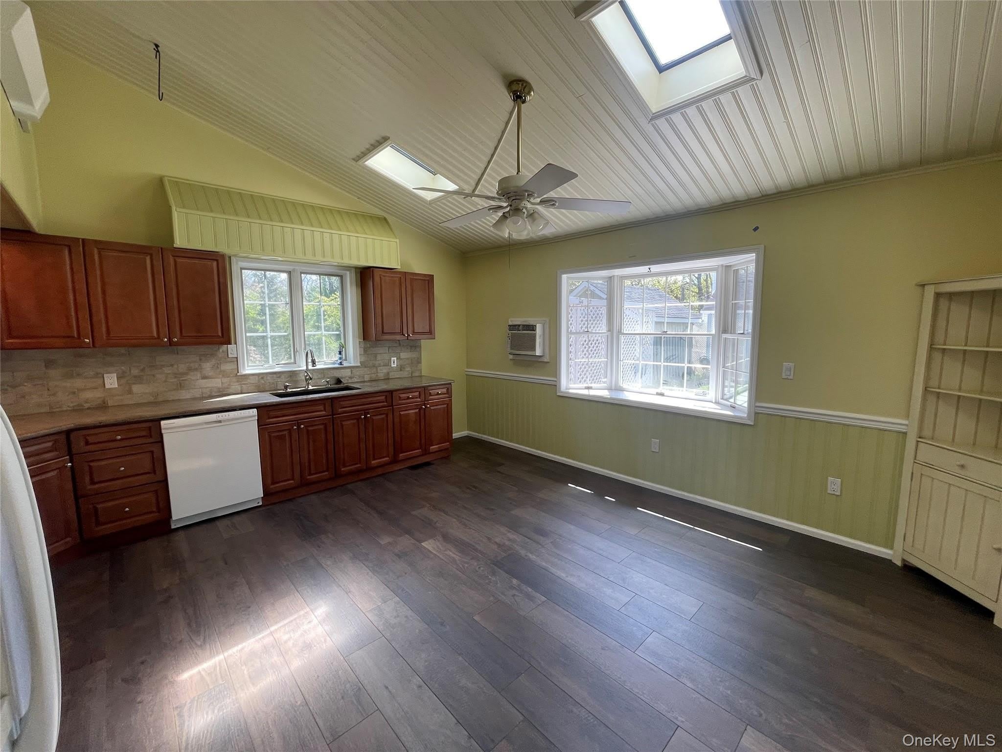 496 N Country Road – photo 5