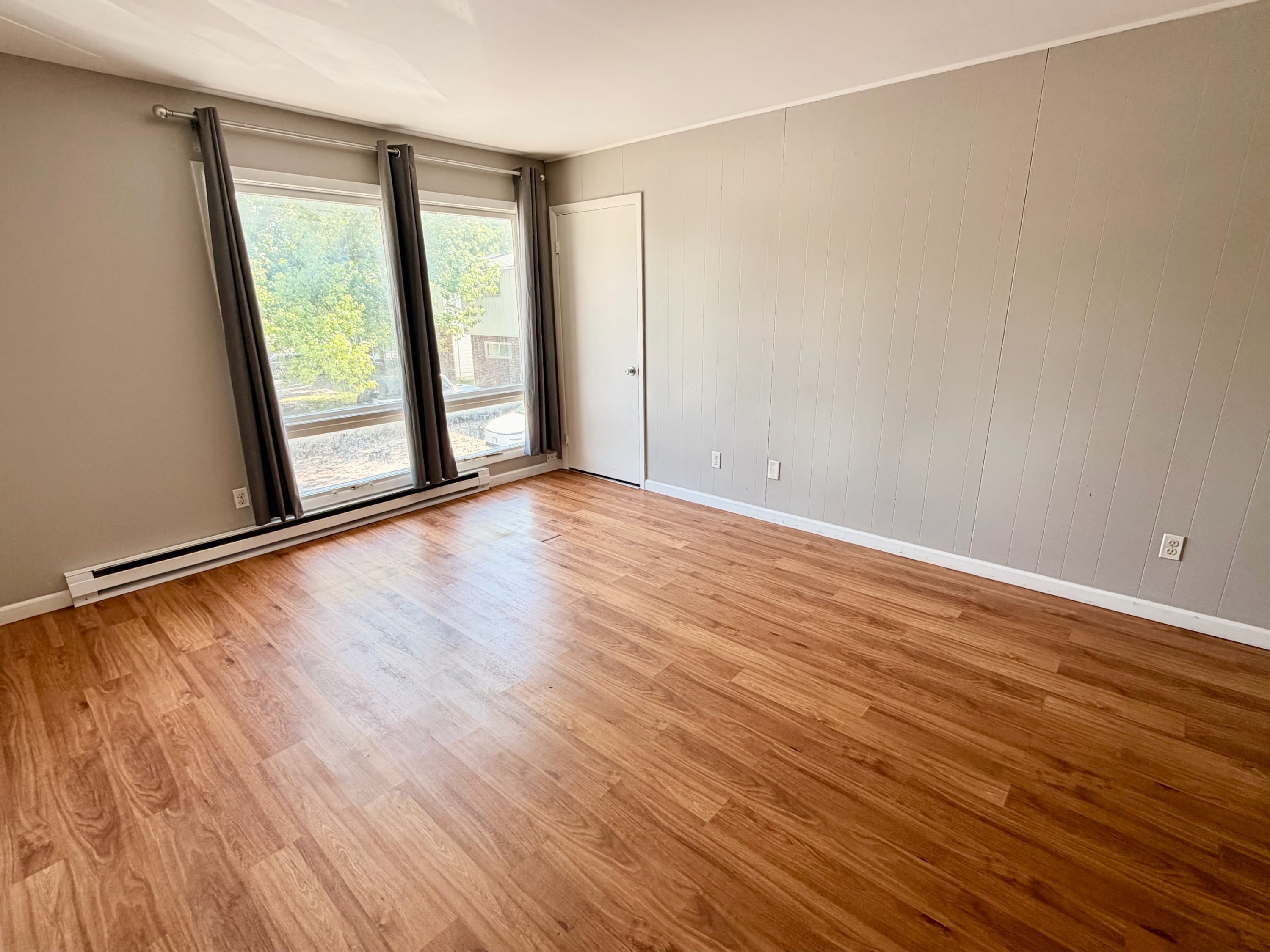 627 N Bryan Ave, Apt 9 – photo 3