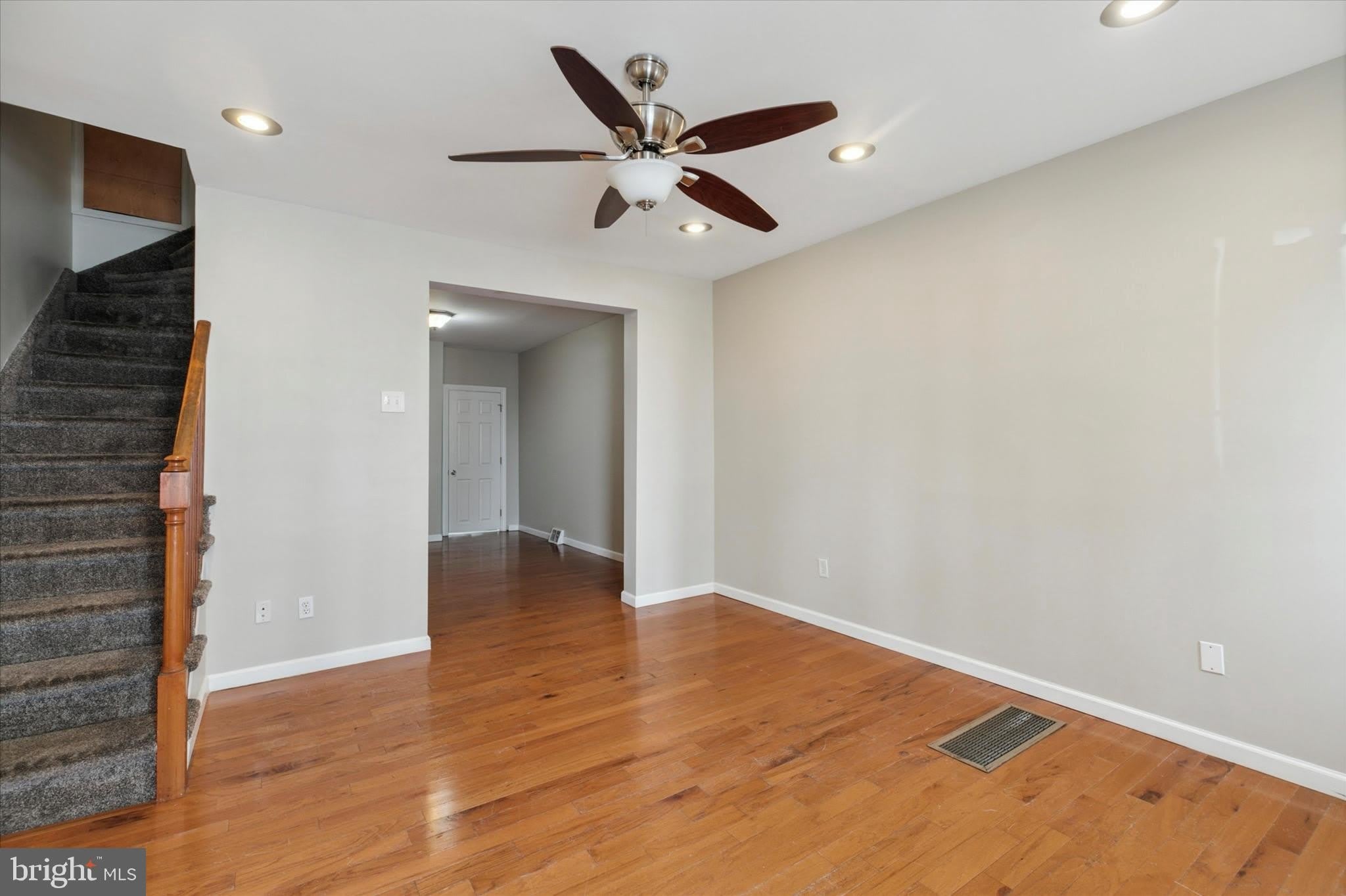 137 EAST Street – photo 3