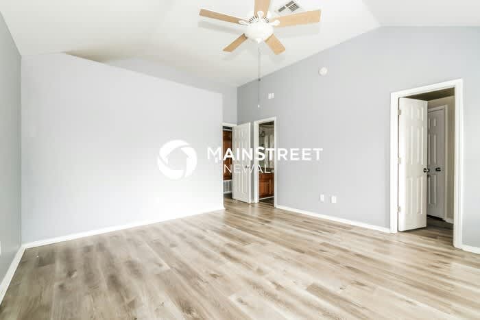 1616 Rocky Mountain Way – photo 2