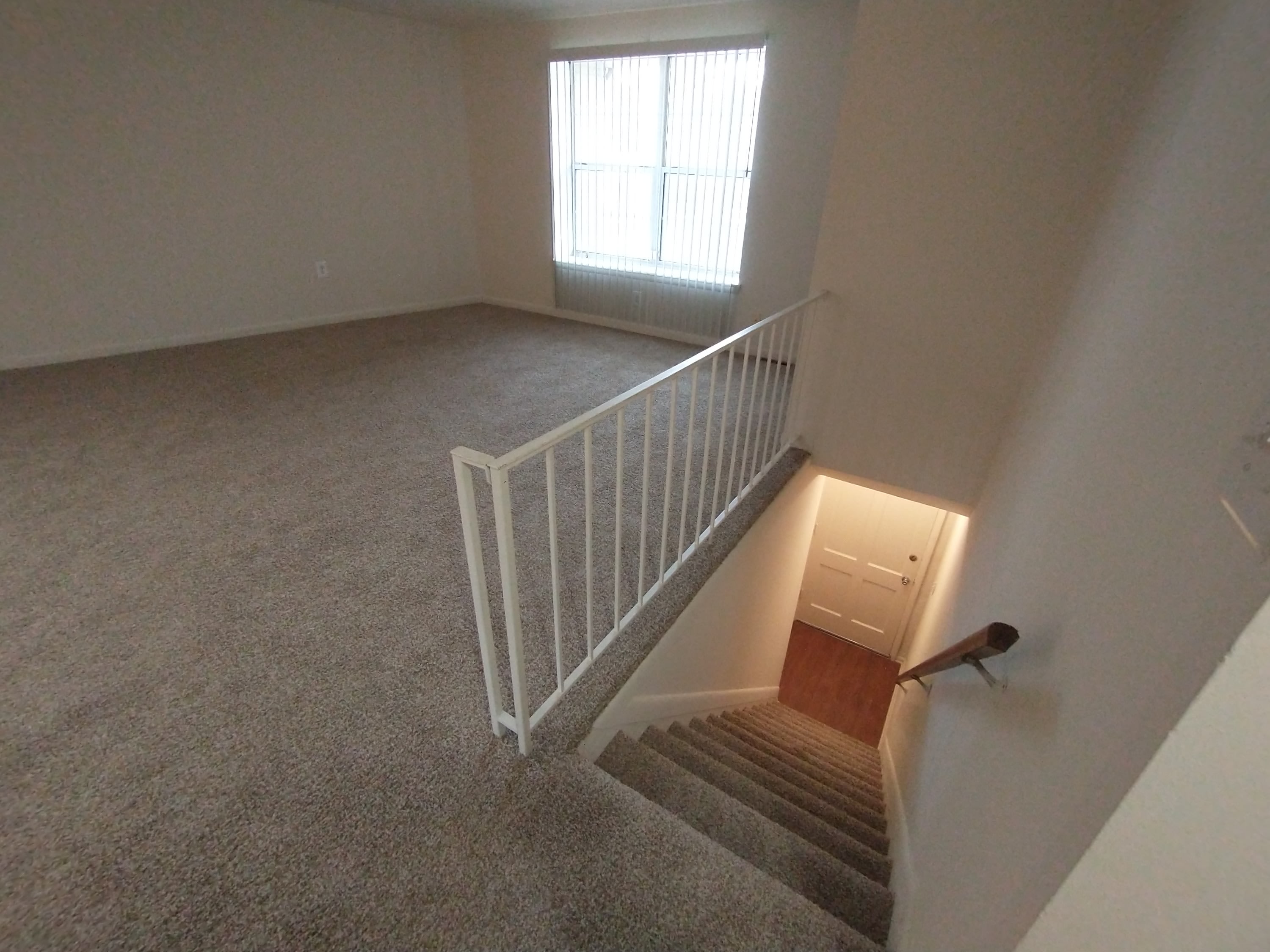 6116 Northwood Driveapt B – photo 4
