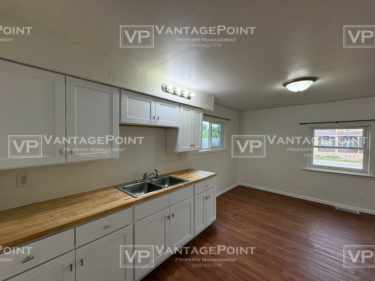 707 Graves Street Upper – photo 3