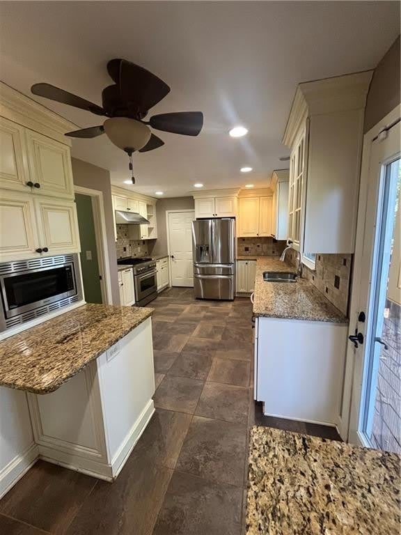 382 Charleston Lane – photo 5