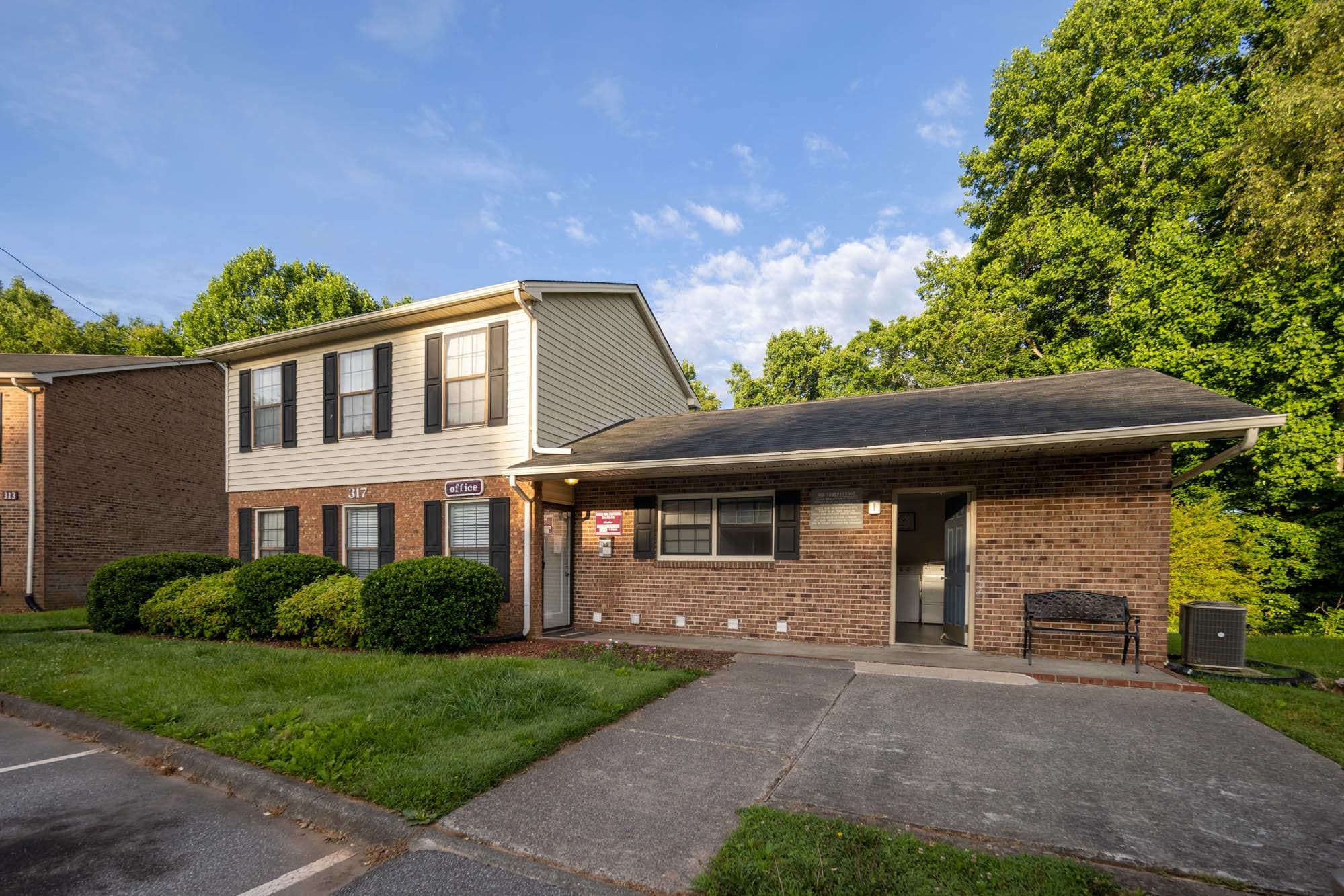 Linville Ridge Apartments – photo 1