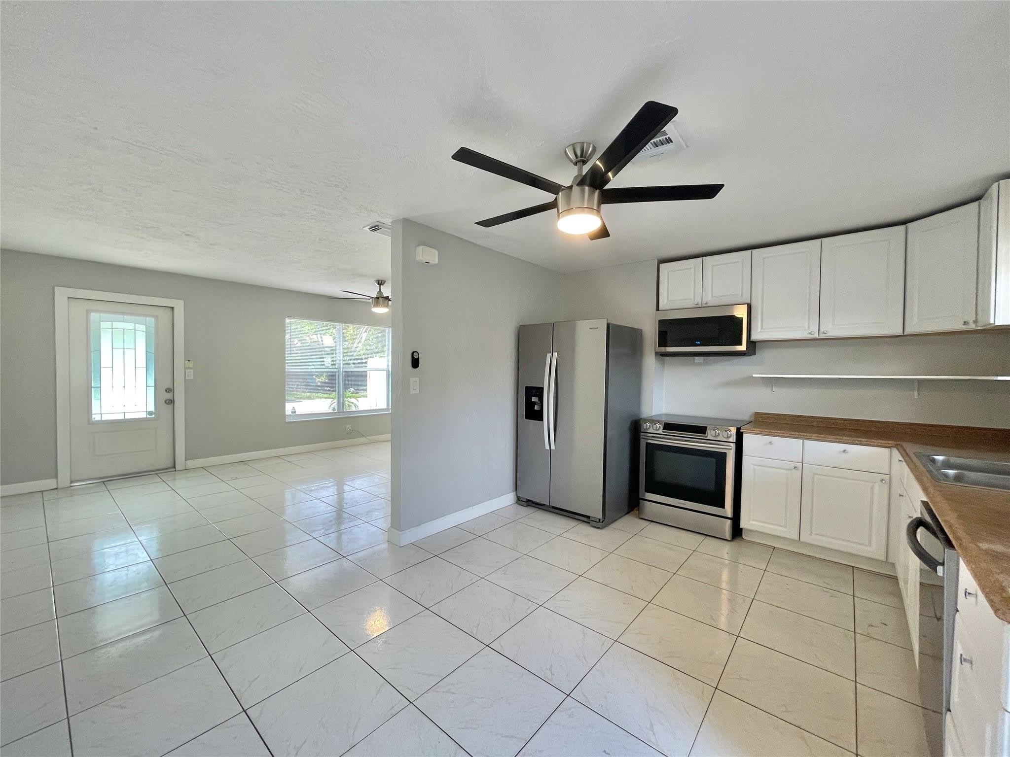 100 NE 12th Street – photo 4