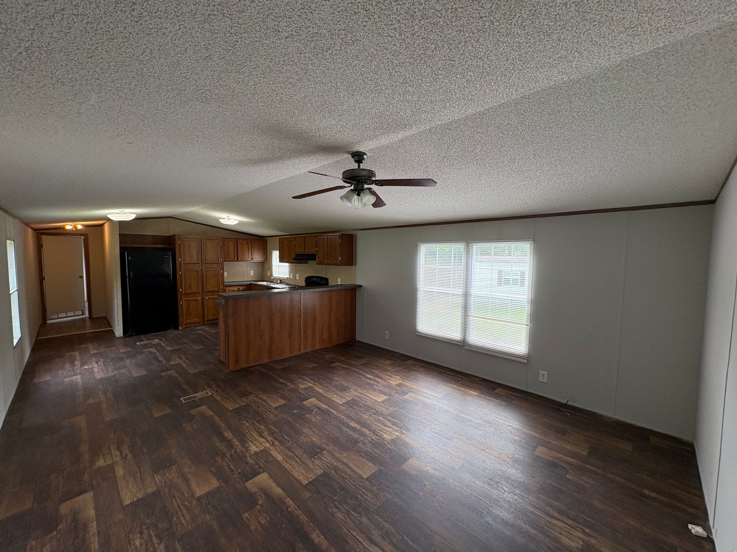 For Rent – photo 2
