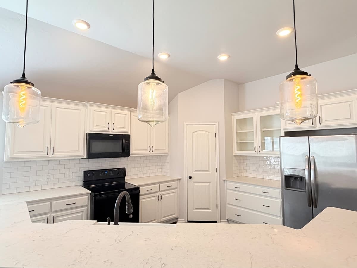 18600 Luna Drive – photo 5