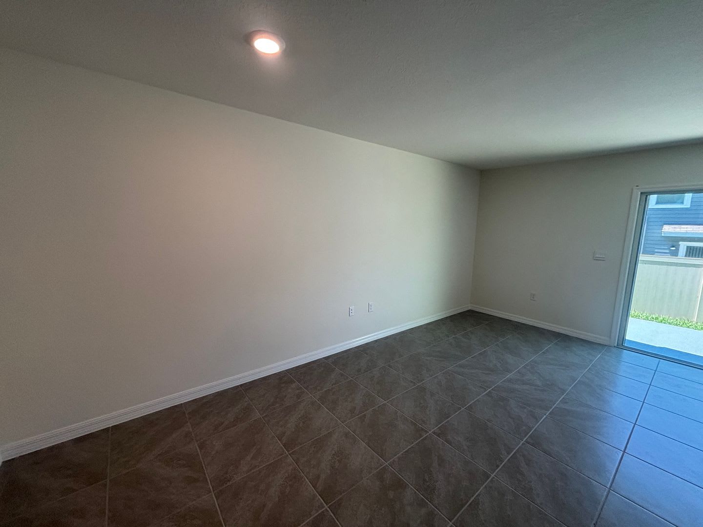3/2 Townhouse, Great Location – photo 5