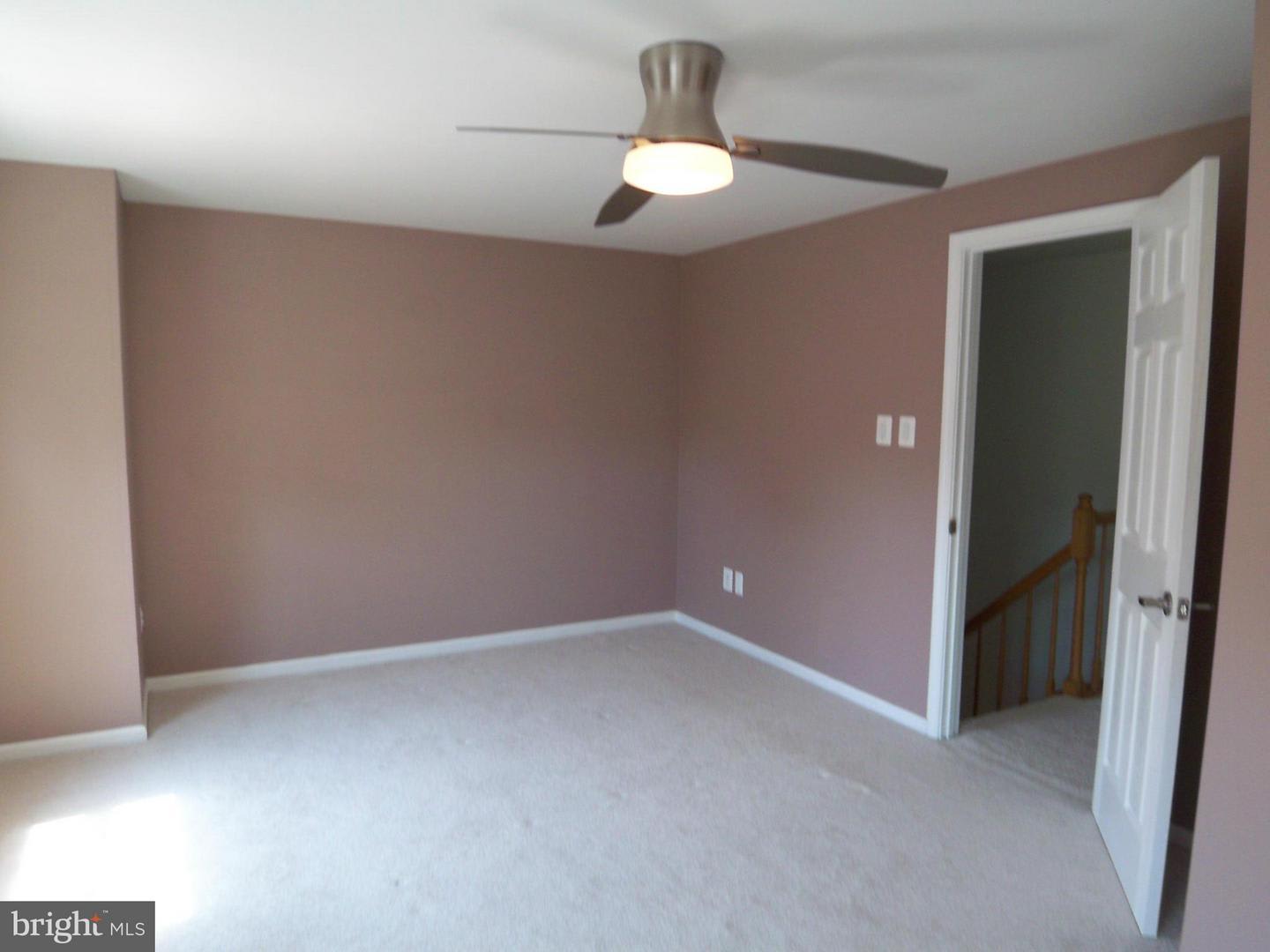 9033 Lee Hwy – photo 4
