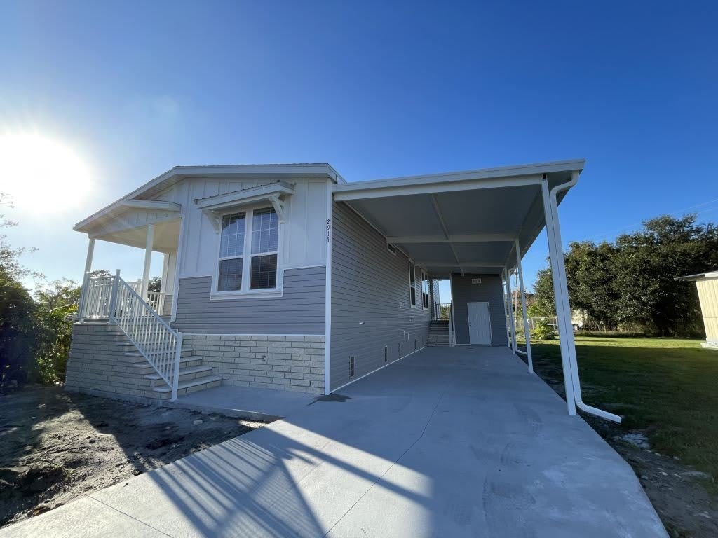 2914 Stallion Court – photo 1