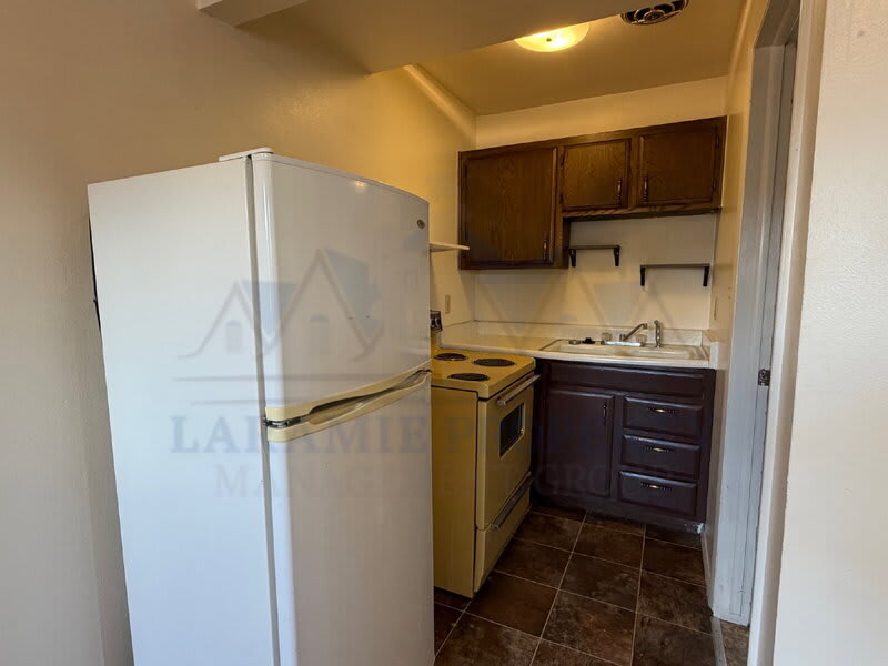 706 Downey St – photo 5