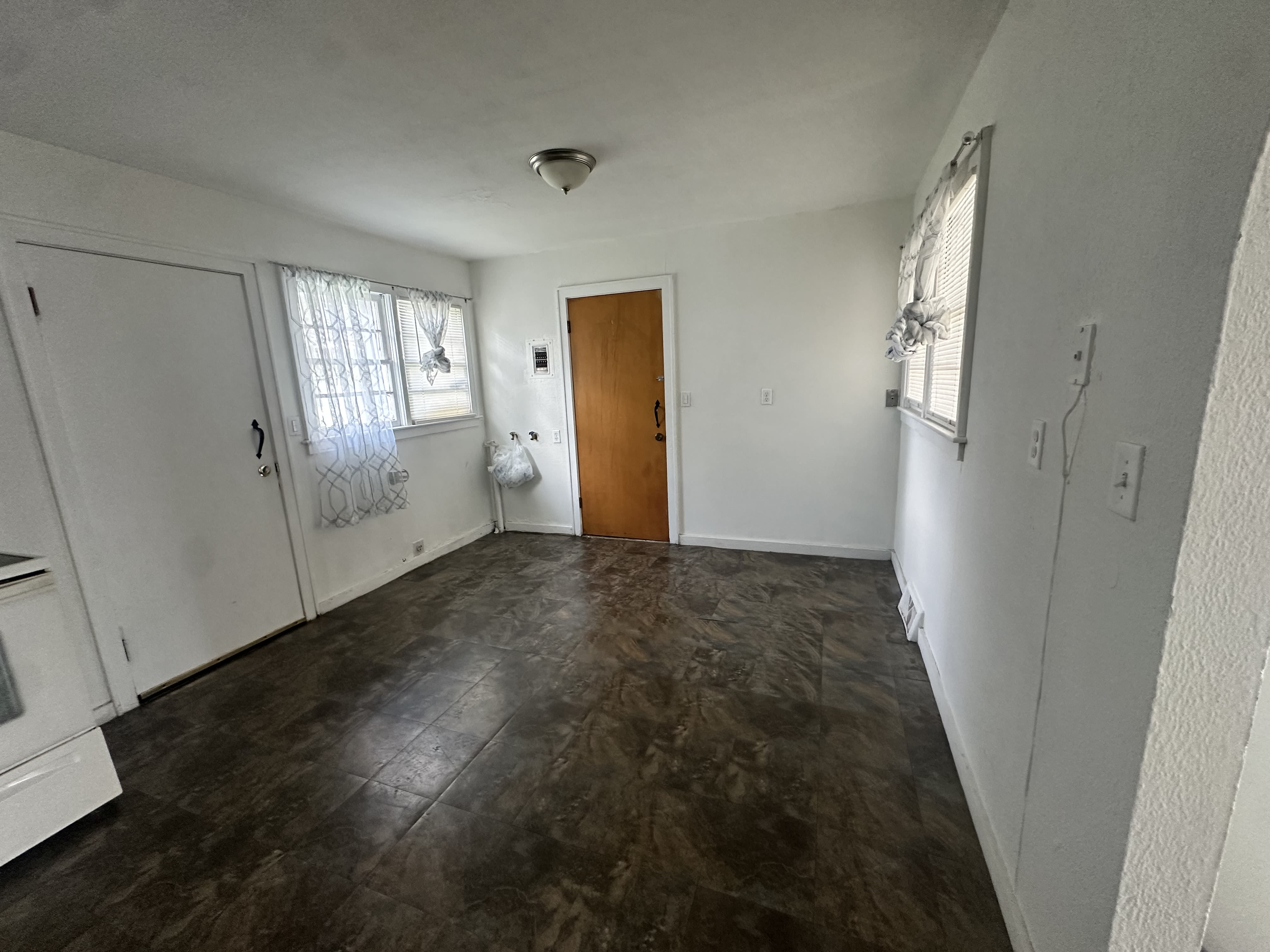 508 Lee St – photo 3