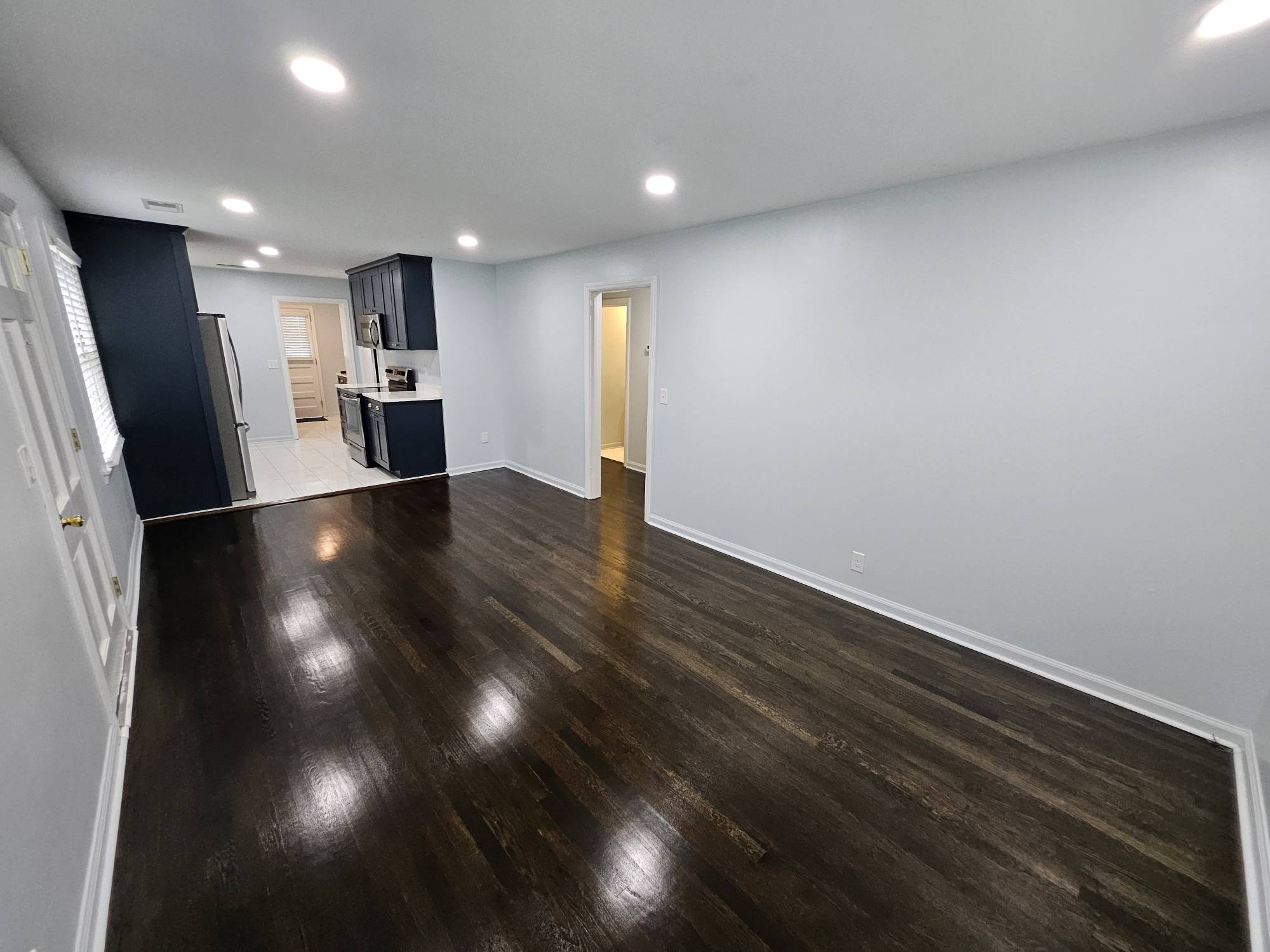 214 Ridgeway Drive – photo 2
