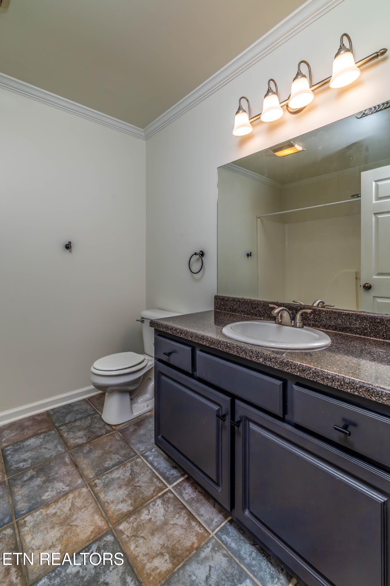 1315 Lucy Way – photo 4