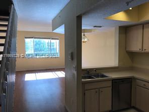 781 Southwest 148Th Avenue – photo 2