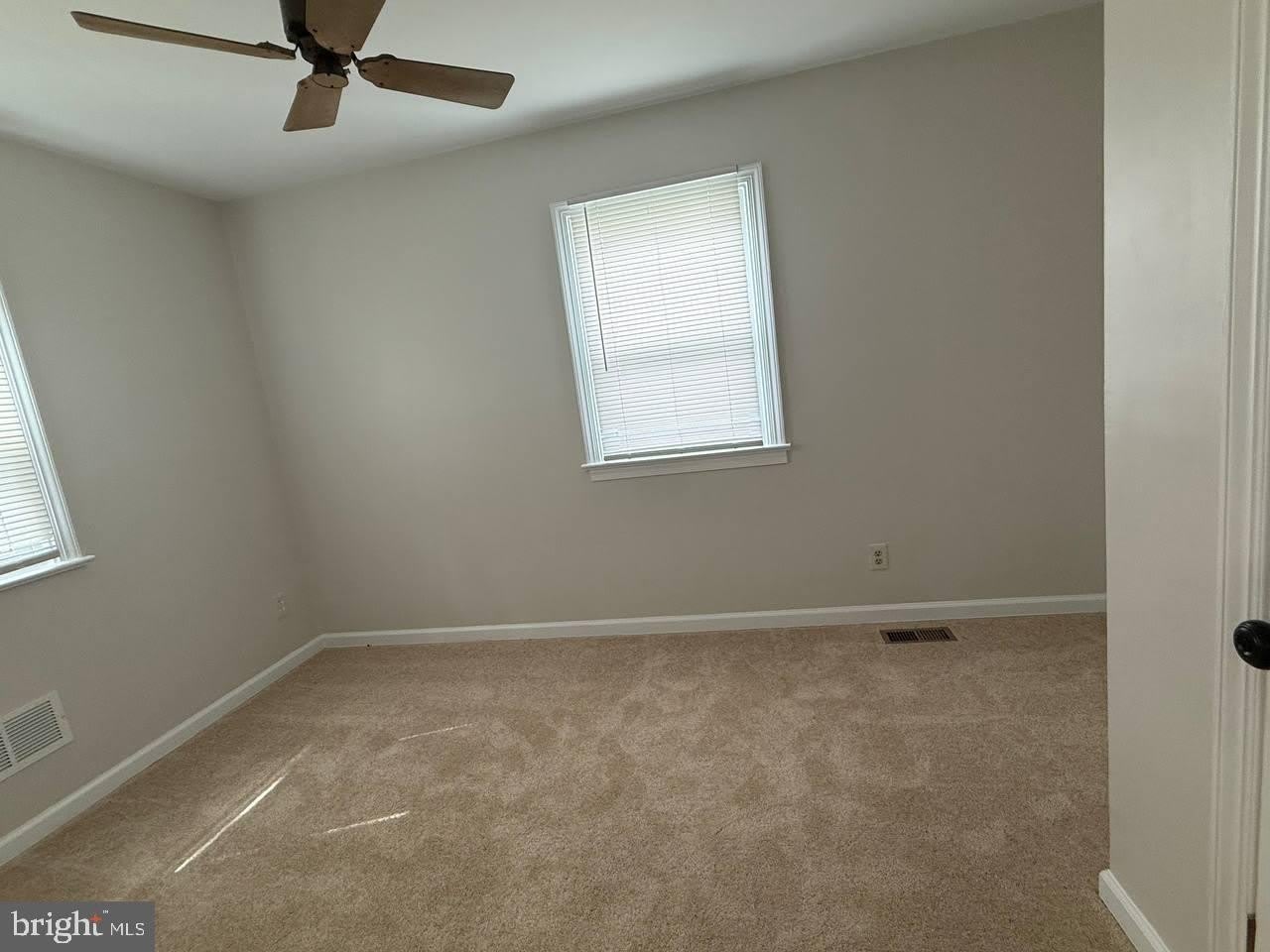 10408 Huntley Avenue – photo 5