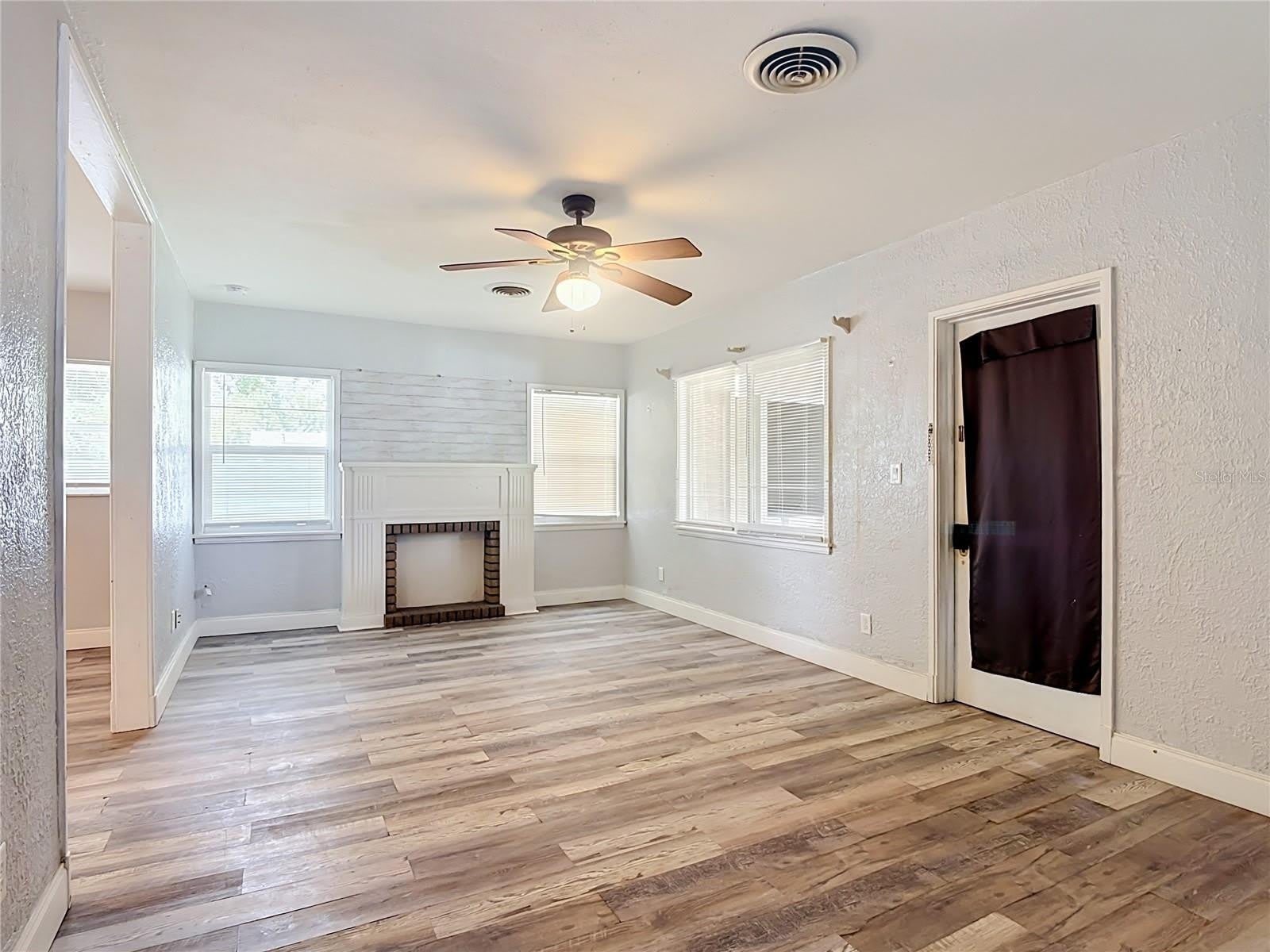 1604 MASSACHUSETTS Avenue – photo 5