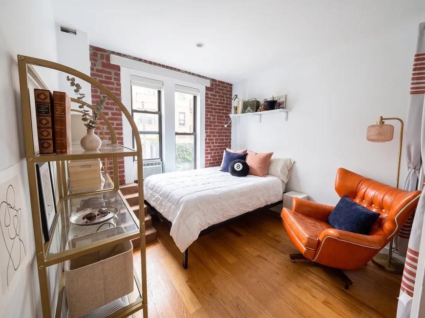 380 South 4th Street – photo 2