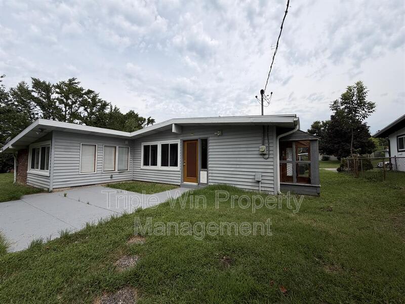 810 Saint Anthony Lane – photo 5