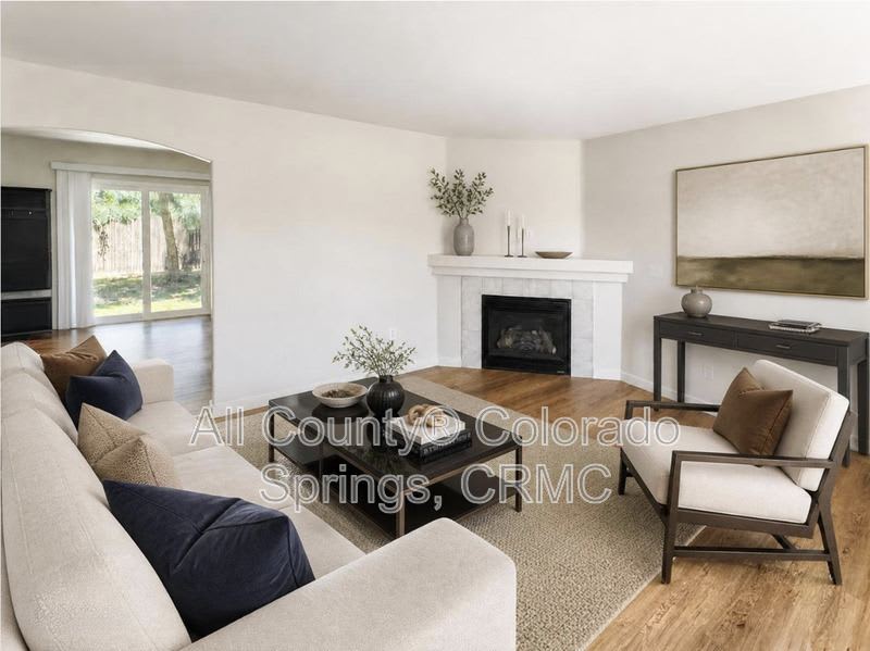235 Ellers Grove – photo 2