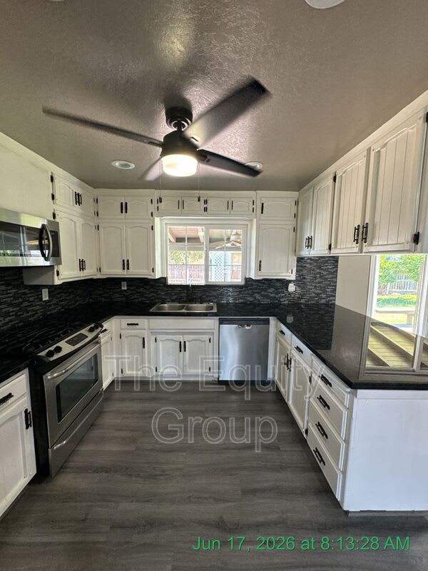 2601 S Kloth Dr – photo 5