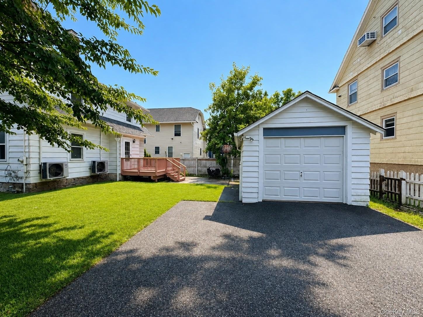 432 Beach Avenue – photo 2