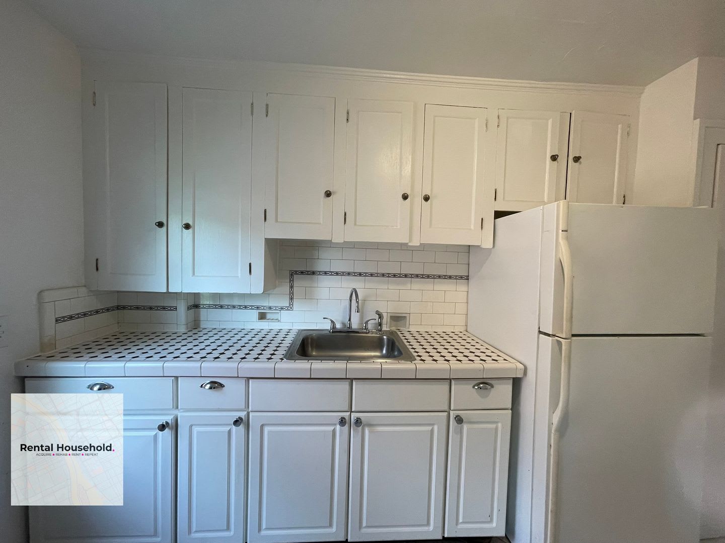 3656 Bedford St – photo 3