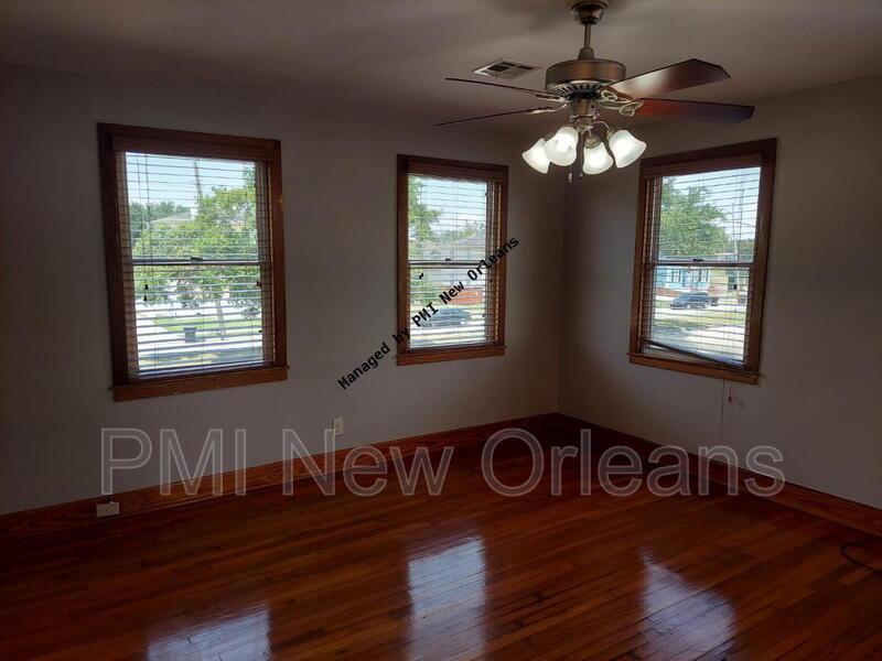 6223 Saint Anthony Avenue – photo 2