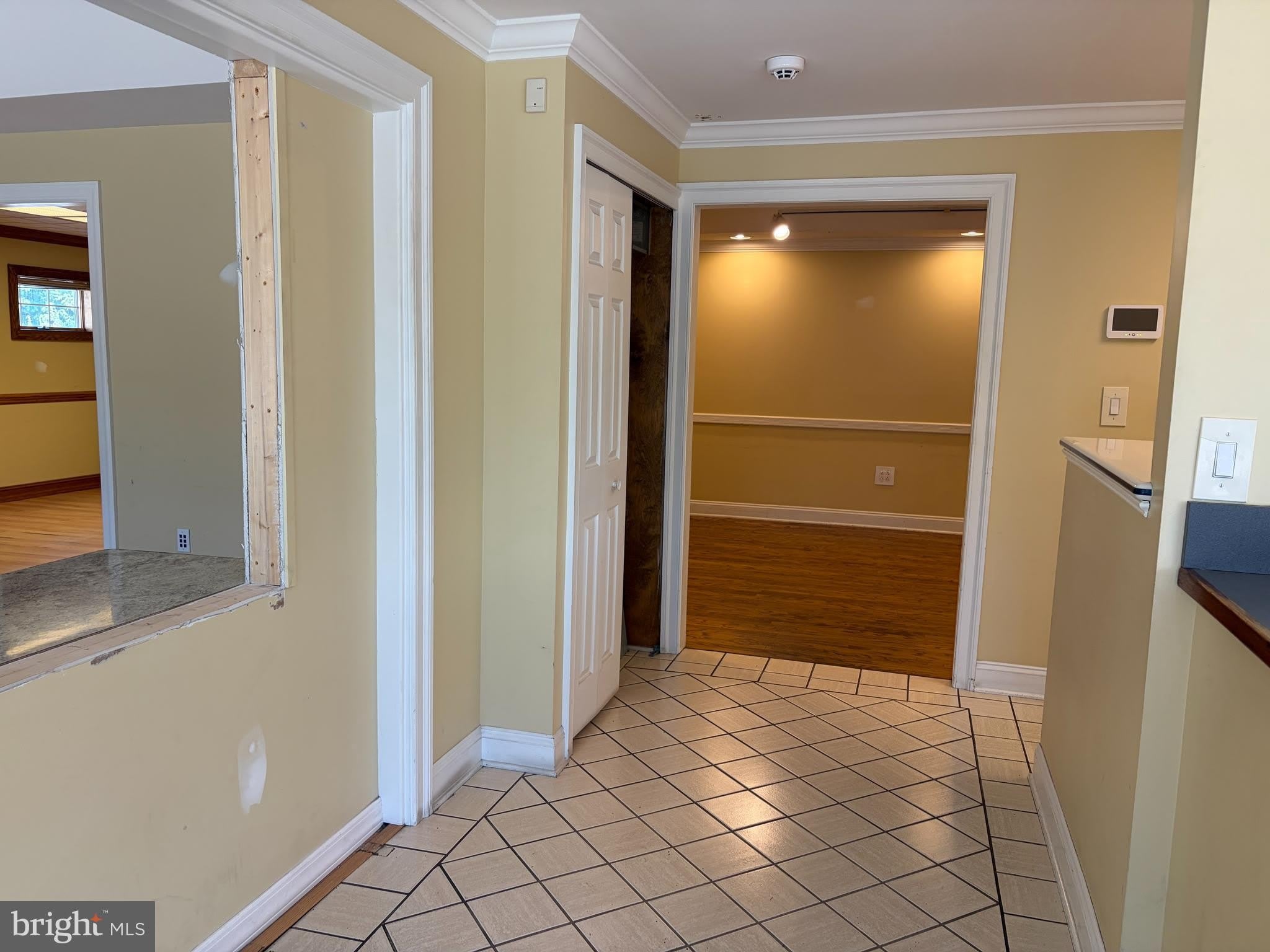 1901 STATE Street – photo 5