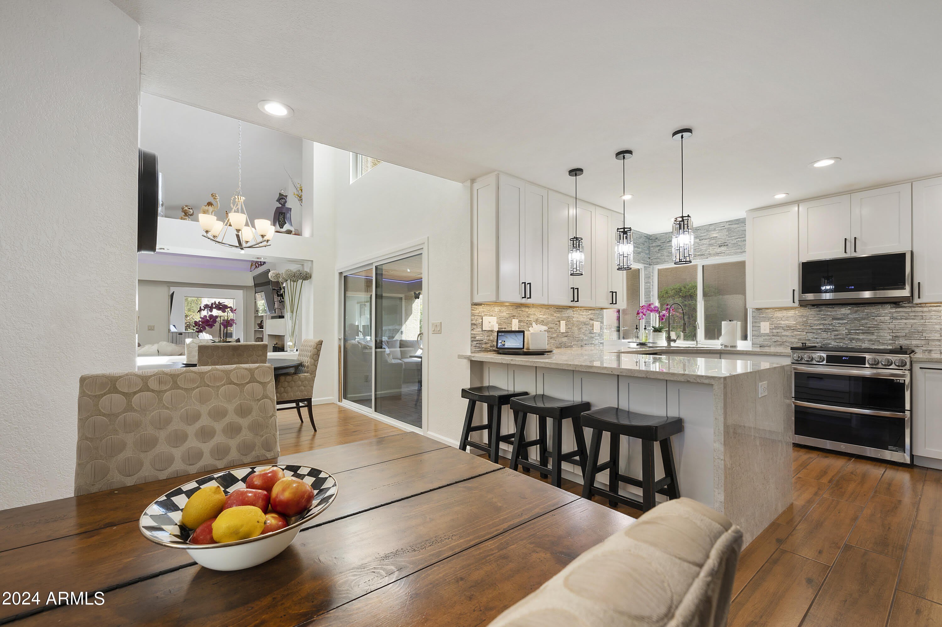10065 E MISSION Lane – photo 4