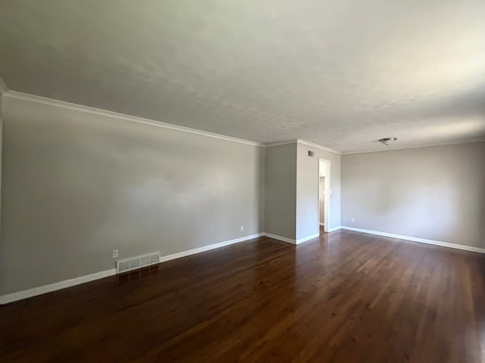 4479 Jamaica Avenue – photo 4