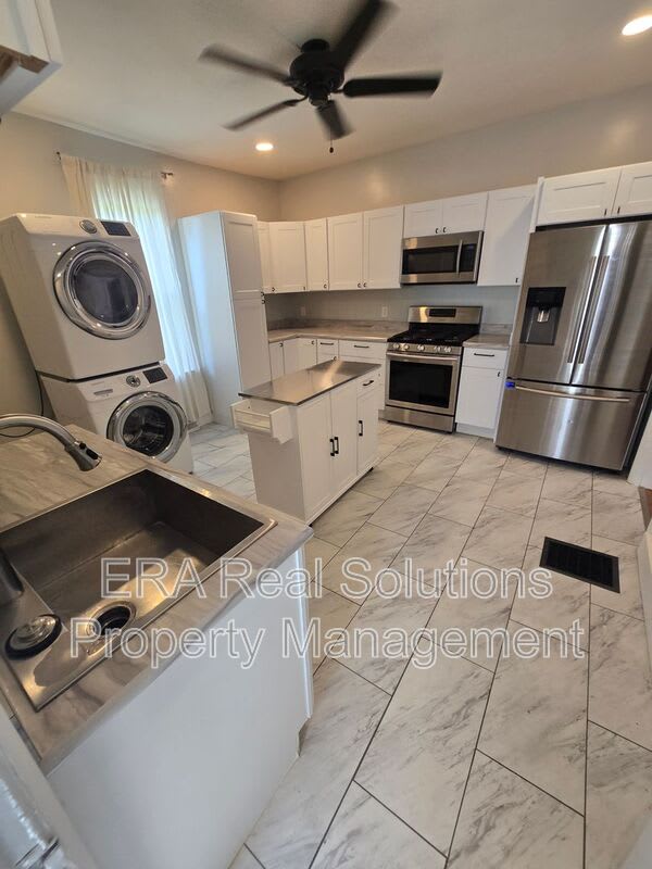 121 Chicago Ave – photo 1