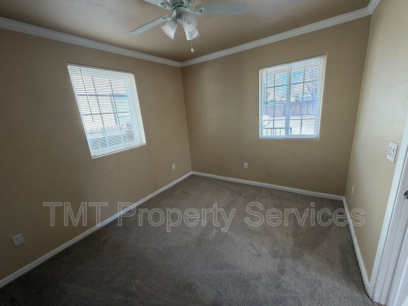 4200 35th St – photo 4