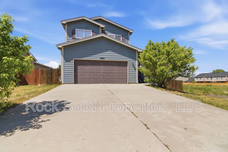 4804 Saddleback Drive – photo 1