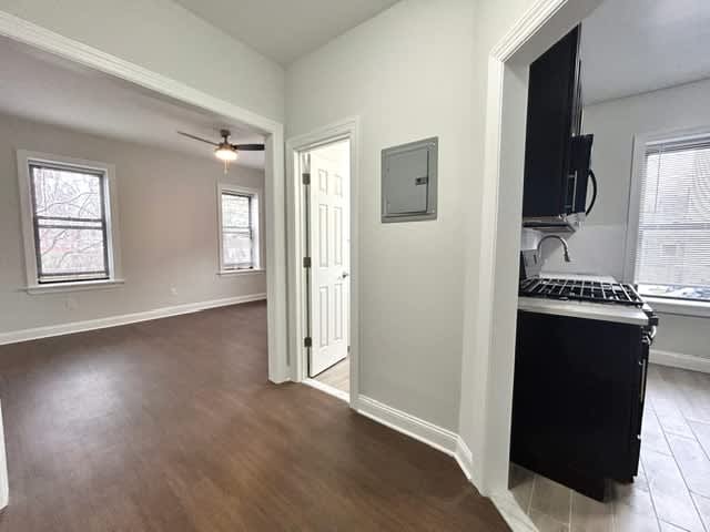 206 Montgomery Street Apartments – photo 4