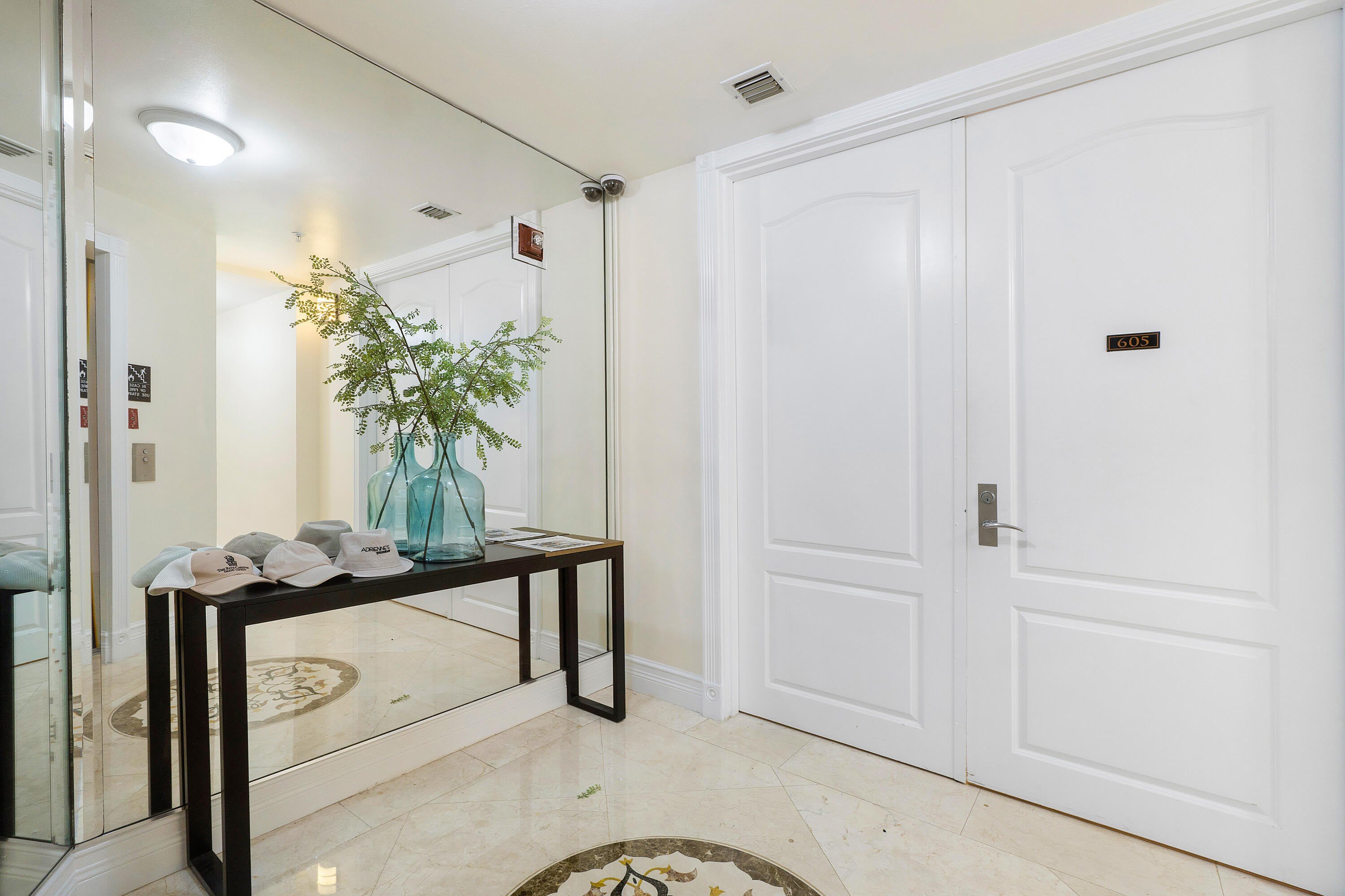 201 S Narcissus Avenue – photo 5