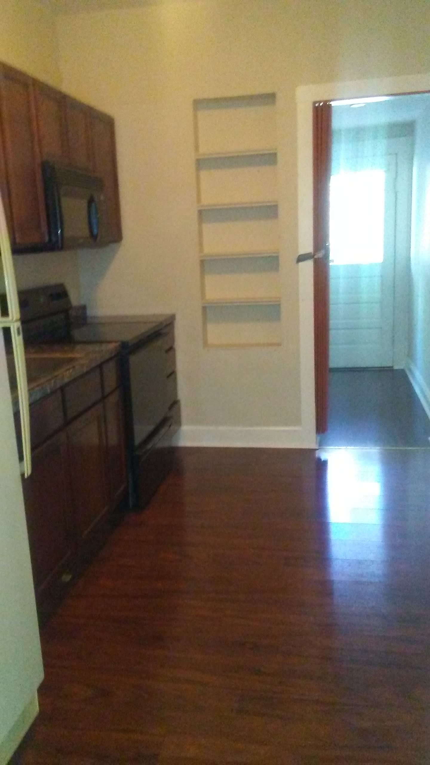 306 Perkins St – photo 3