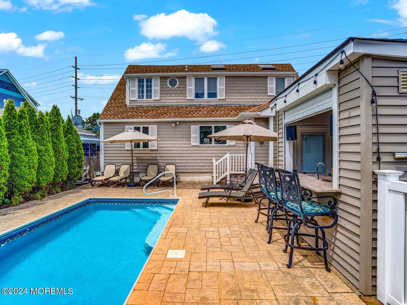 200 S Bayview Avenue – photo 5