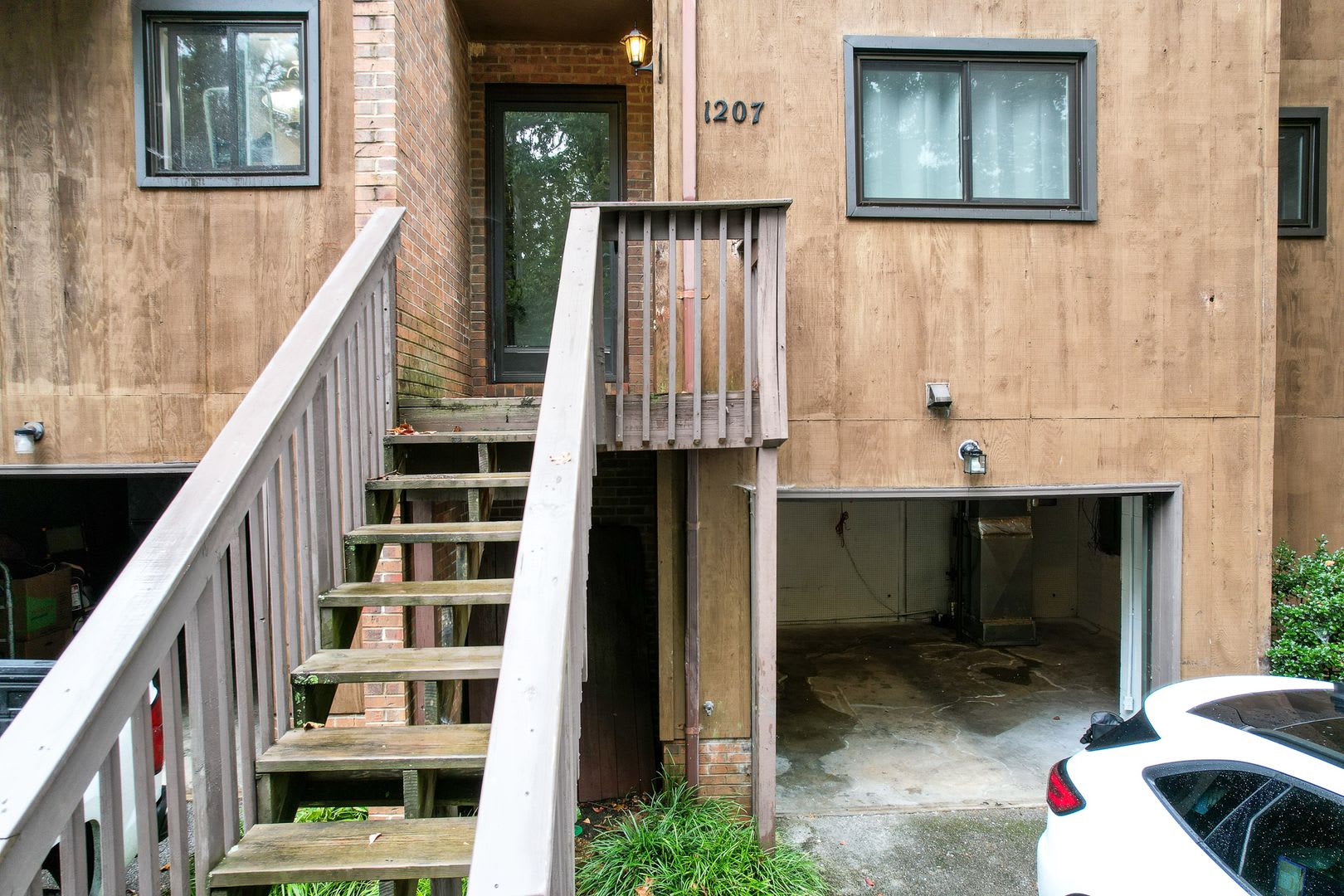 1207 Timbers Lane – photo 2