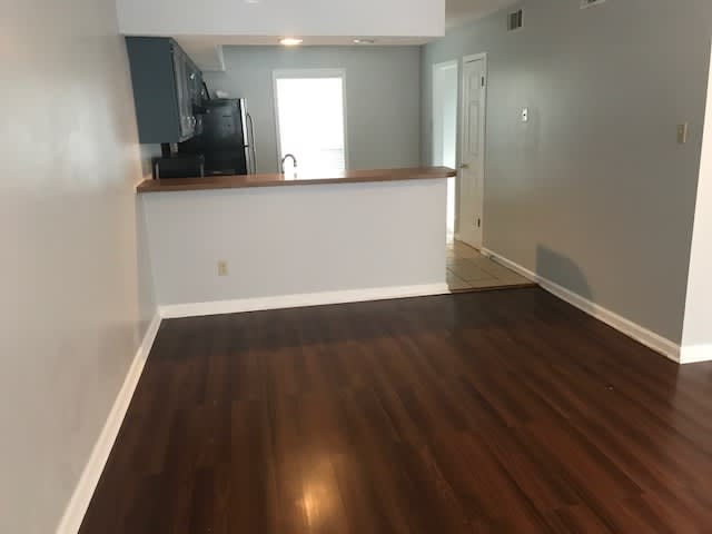 3877 Glencoe Drive – photo 2