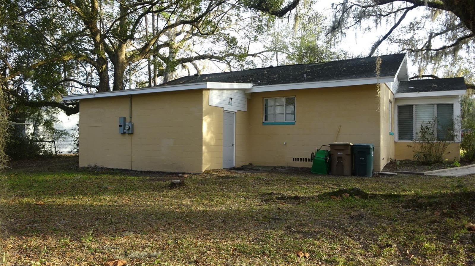 1209 NE 14TH Street – photo 2