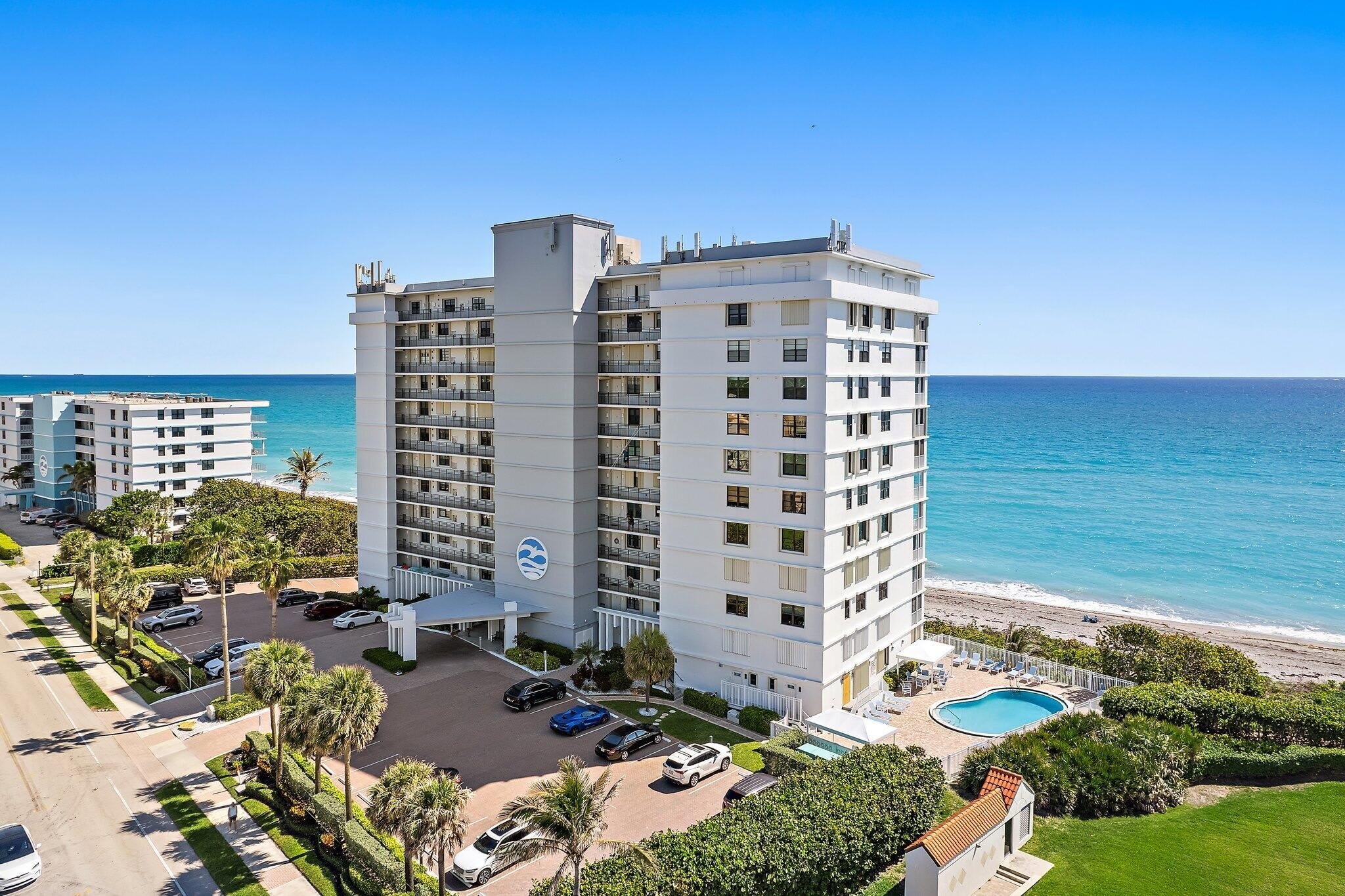 840 Ocean Drive – photo 2