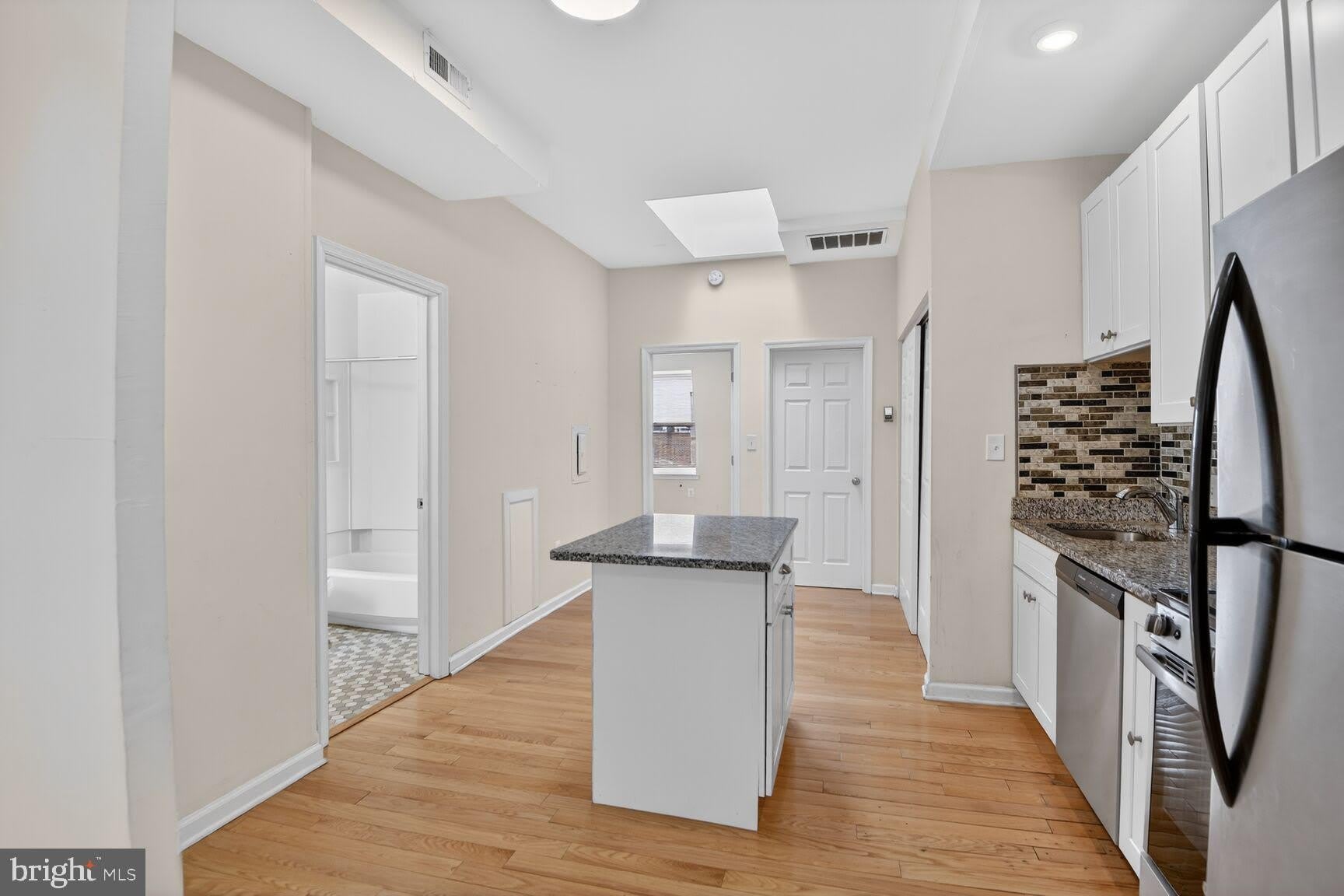1648 Park Road Nw – photo 1