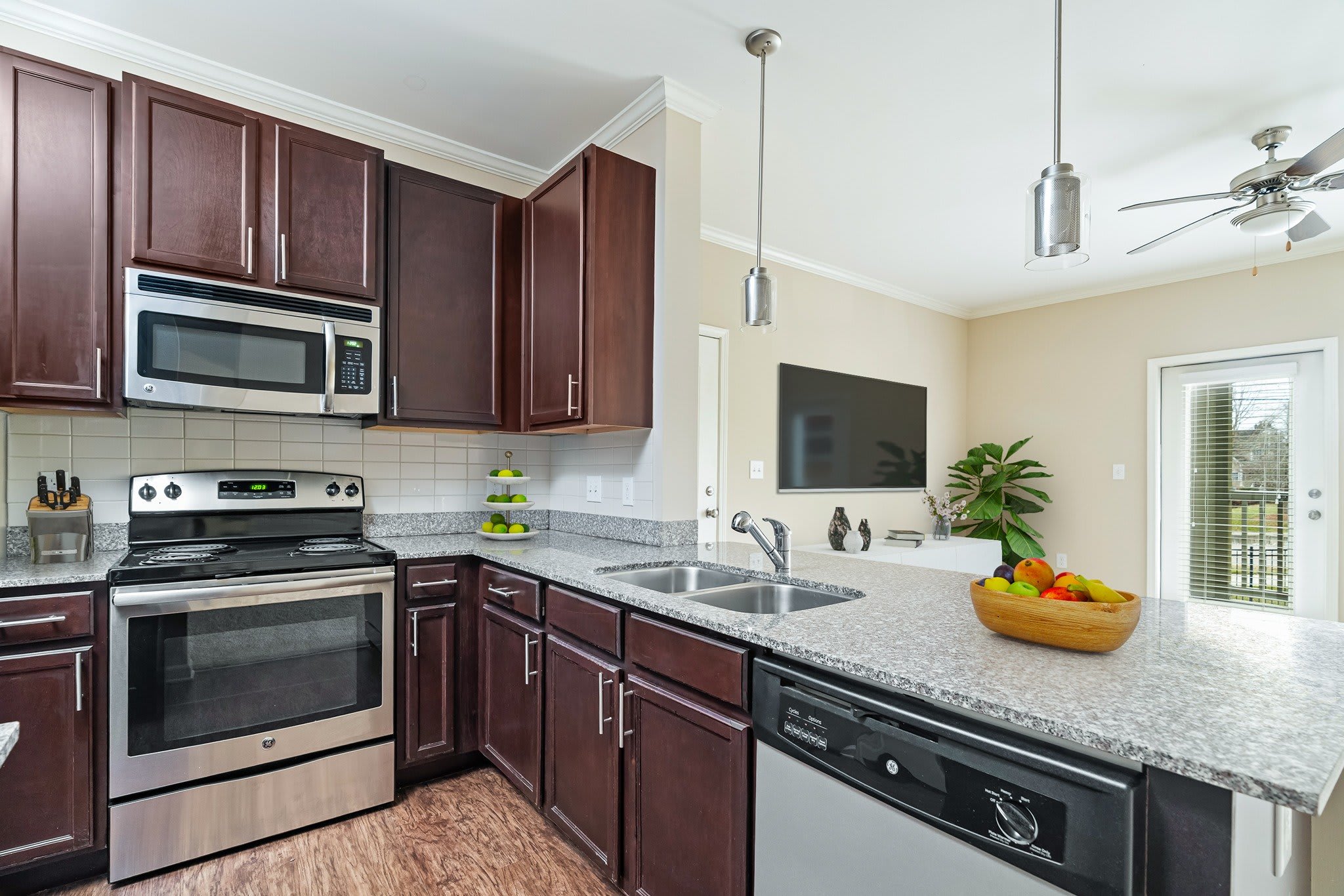 The Reserve at Johnson City Apartments – photo 2