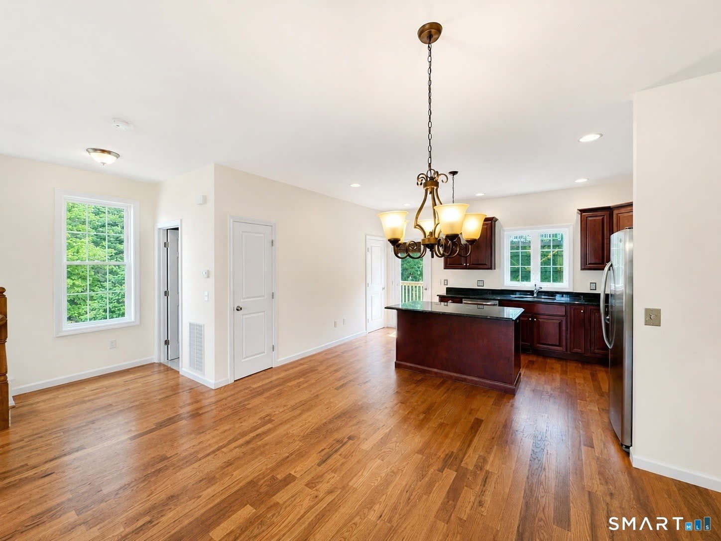 8 Old Oak Drive – photo 4